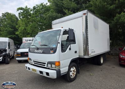isuzu box truck001