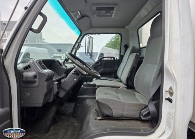 isuzu box truck011