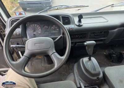 isuzu box truck014