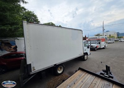 isuzu box truck023